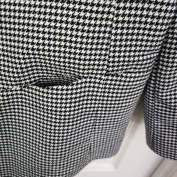 Women's Black & White Houndstooth Jacket Blazer Women's Size S Open Front A25 - Picture 3 of 6